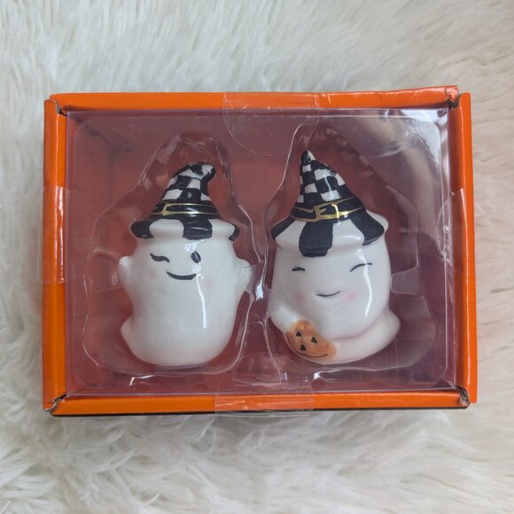Jack O’Lantern Lane Ghost Salt & Pepper Shaker Set – Halloween Collectible NIB - Picture 1 of 3